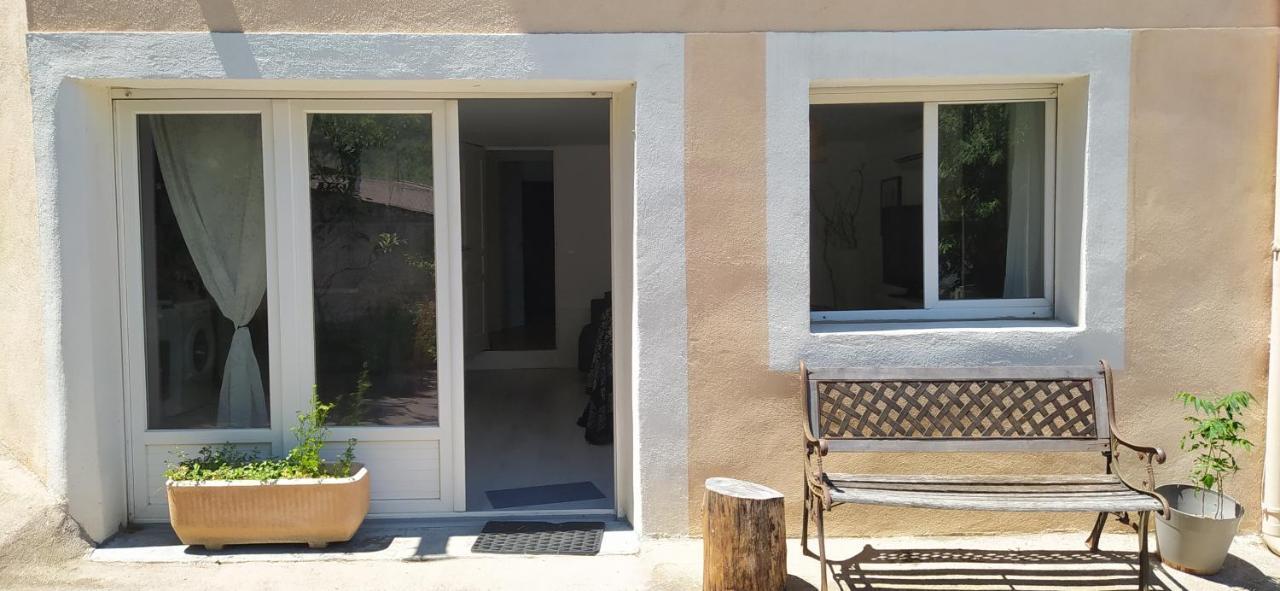 Les Mondes - Appartement Bas De Maison Ensues-la-Redonne Luaran gambar