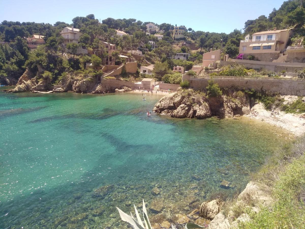 Les Mondes - Appartement Bas De Maison Ensues-la-Redonne Luaran gambar