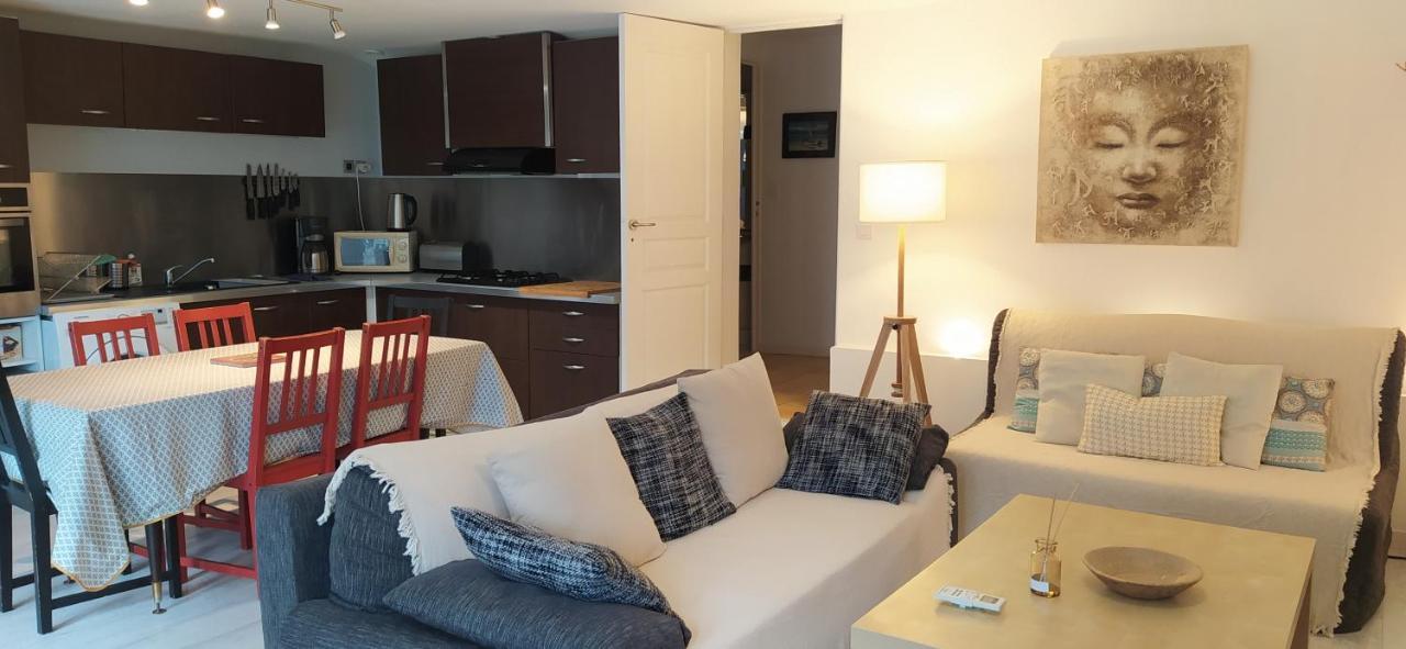 Les Mondes - Appartement Bas De Maison Ensues-la-Redonne Luaran gambar