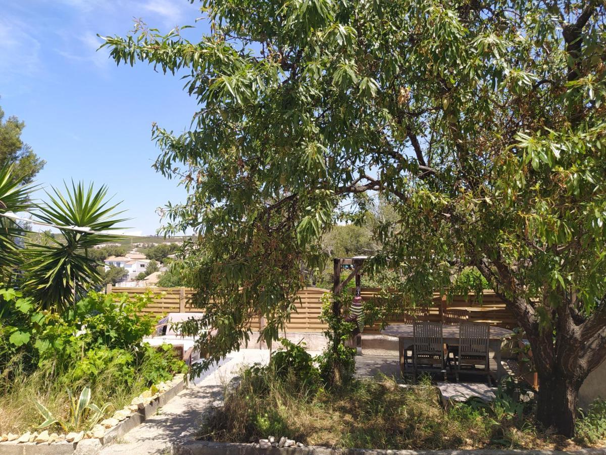Les Mondes - Appartement Bas De Maison Ensues-la-Redonne Luaran gambar