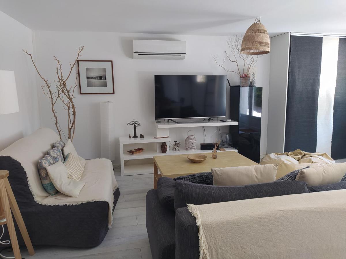 Les Mondes - Appartement Bas De Maison Ensues-la-Redonne Luaran gambar